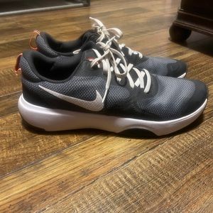 Men’s Nike Tennis Shoes